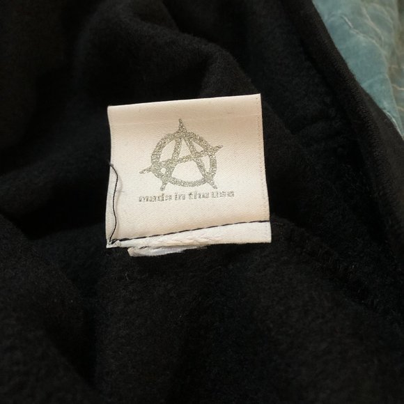 Revenge Entombment Hoodie Black - Picture 7 of 8